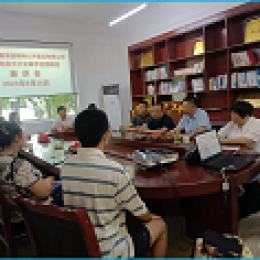 桐梓公司為“金榜題名”員工子女頒發(fā)獎學(xué)金 